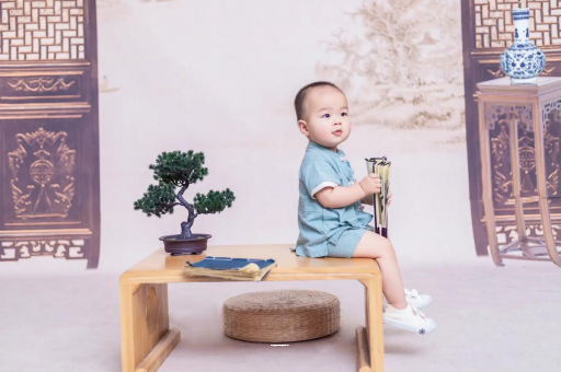 庄河孕妇肚子上的黑线